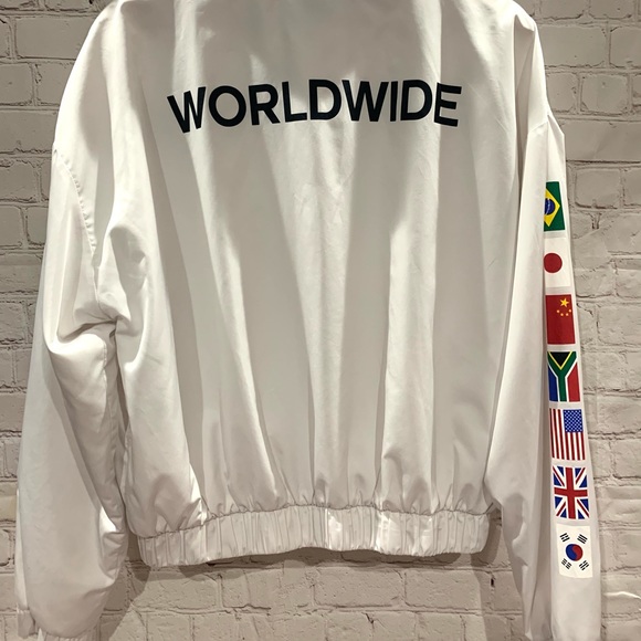 Forever 21 Worldwide Windbreaker - Picture 5 of 5